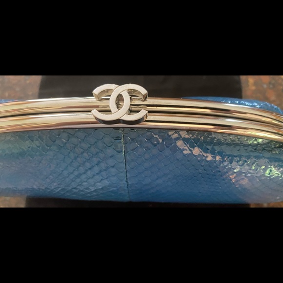 Authentic Chanel Blue Glazed Python Timeless Clutch - Picture 3 of 9